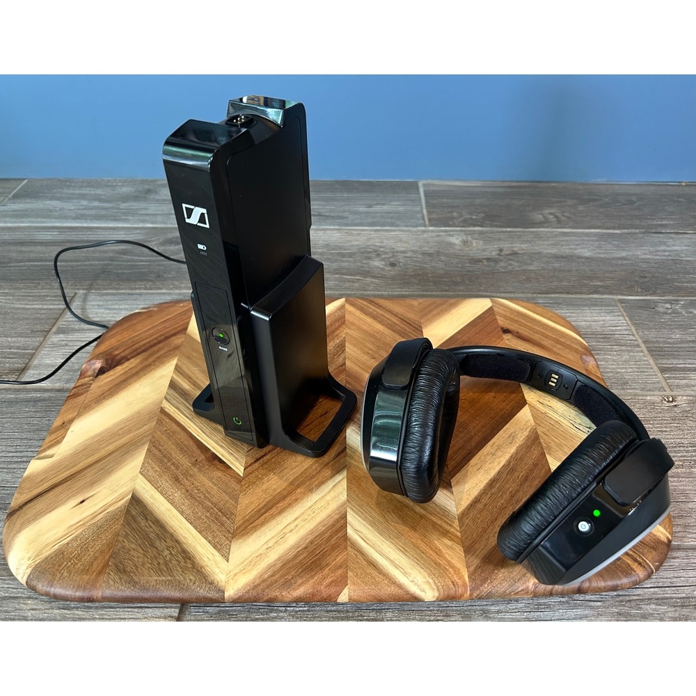 Sennheiser RS 165 / HDR 165 Wireless TV Headphones w/ TR 165 Transmitter Tested - Picture 2 of 13